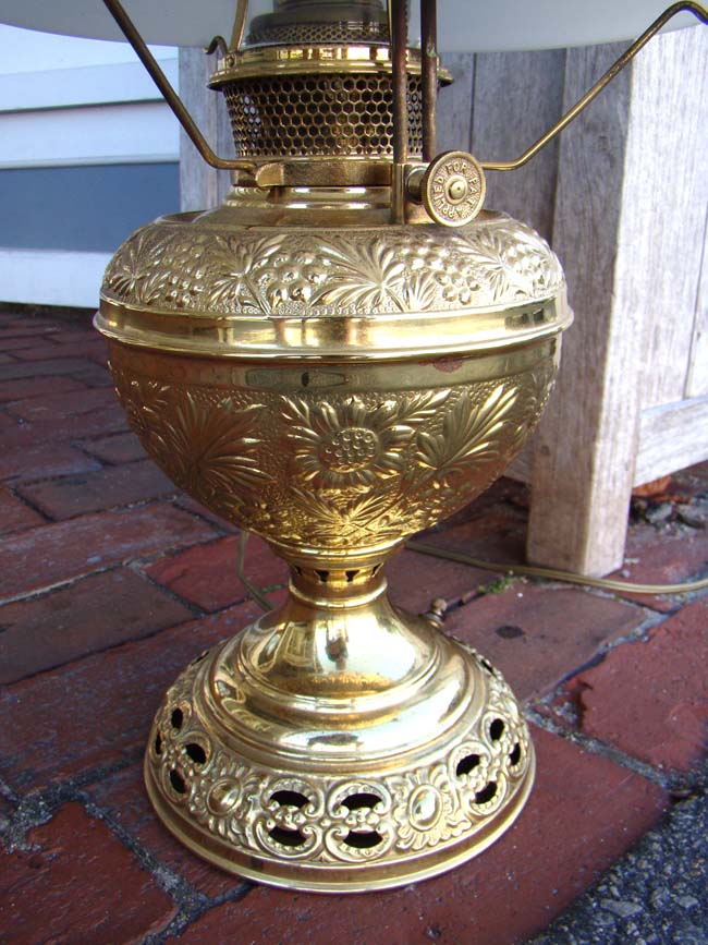 A lovely 19th century Bradley & Hubbard oil lamp, now converted to electricity — image 2